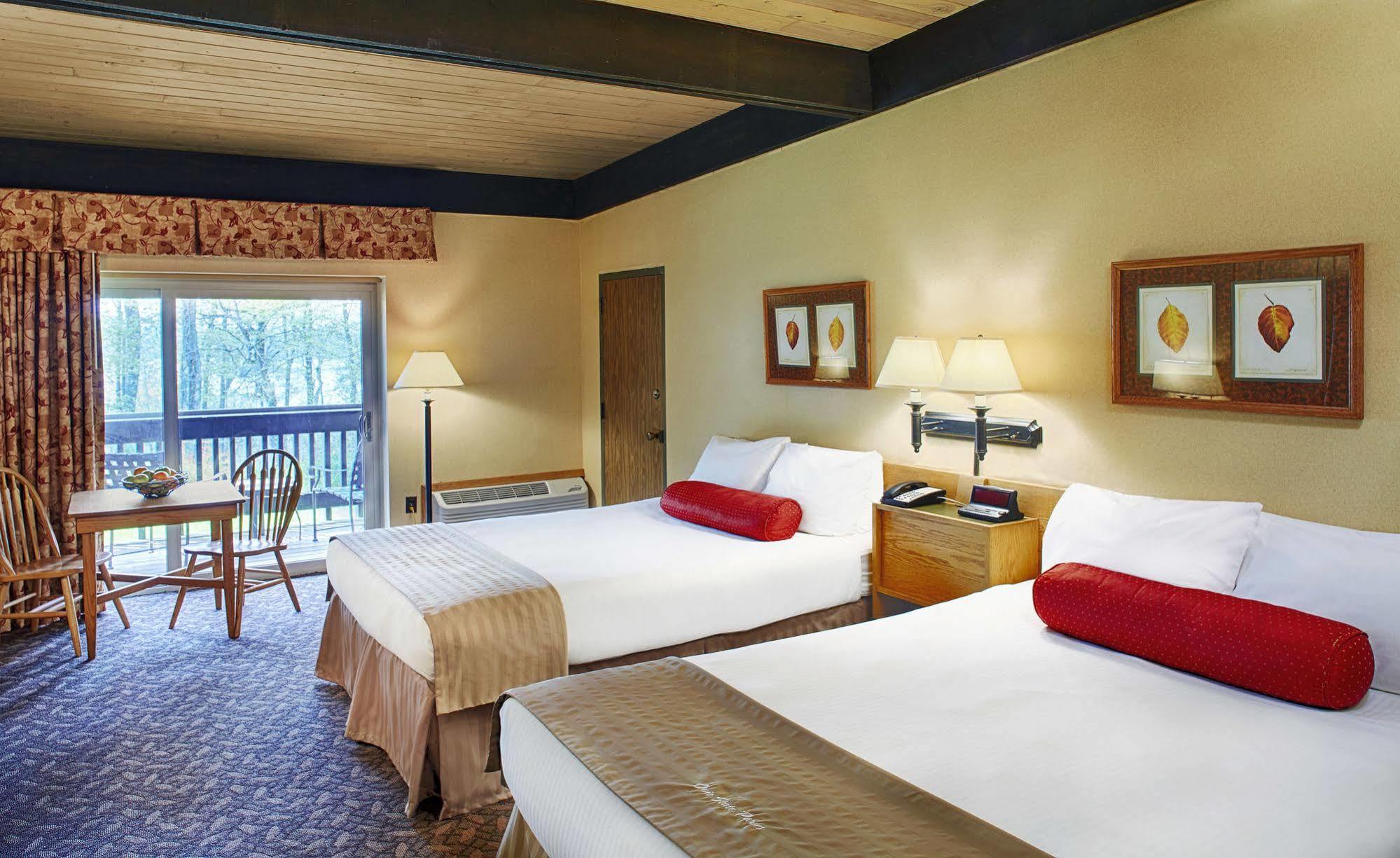 Mohican Lodge And Conference Center Perrysville Екстер'єр фото