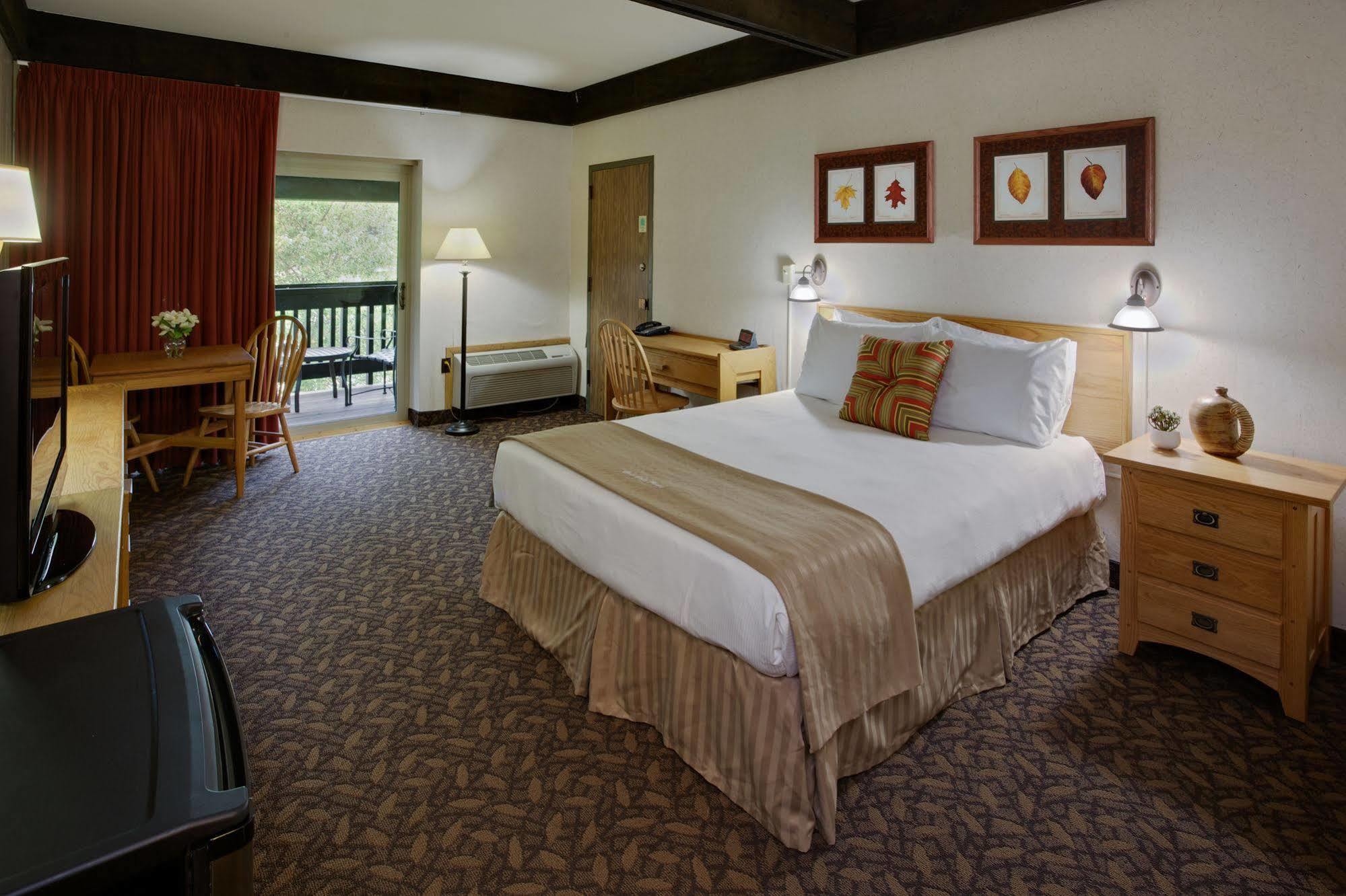 Mohican Lodge And Conference Center Perrysville Екстер'єр фото