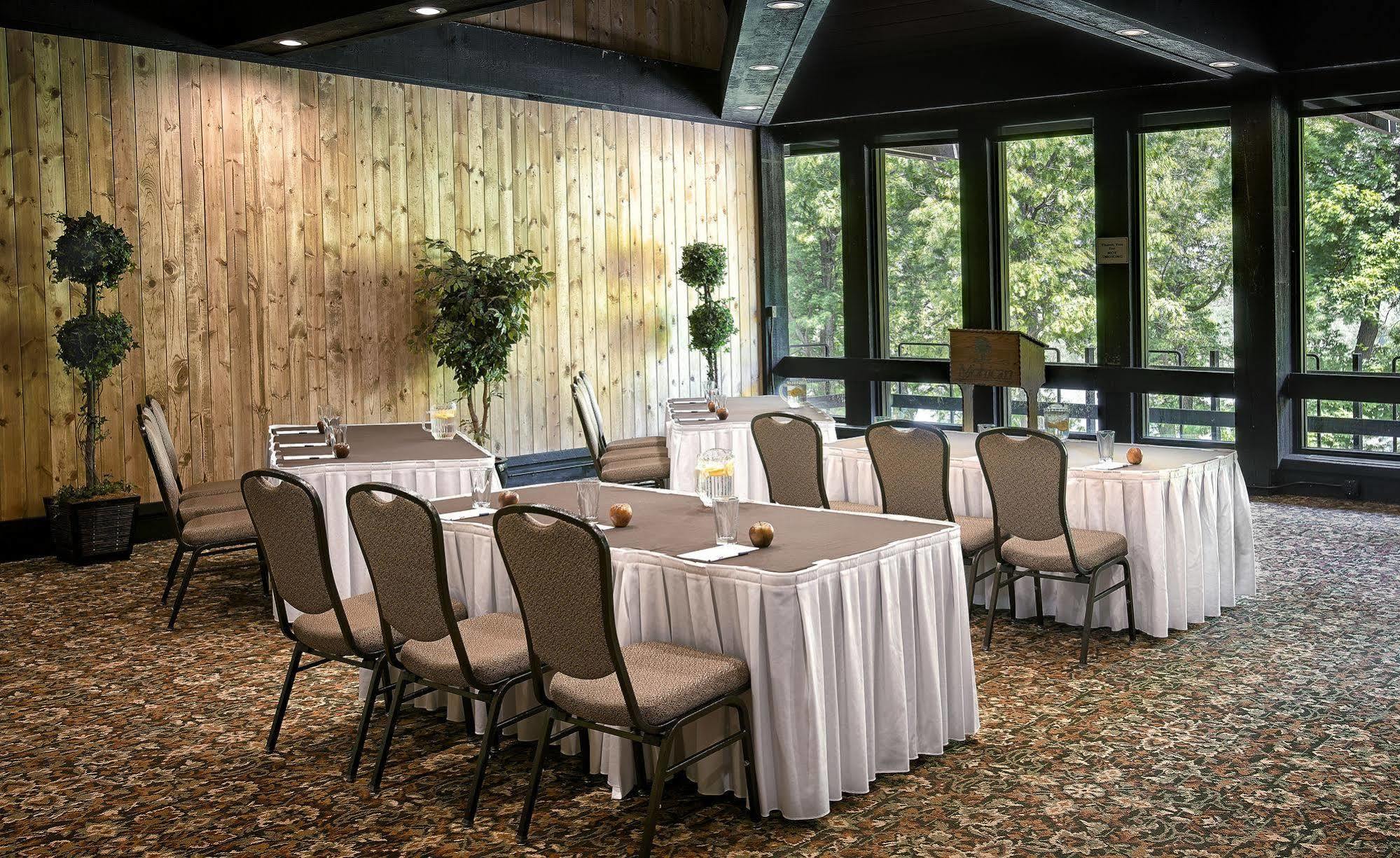 Mohican Lodge And Conference Center Perrysville Екстер'єр фото