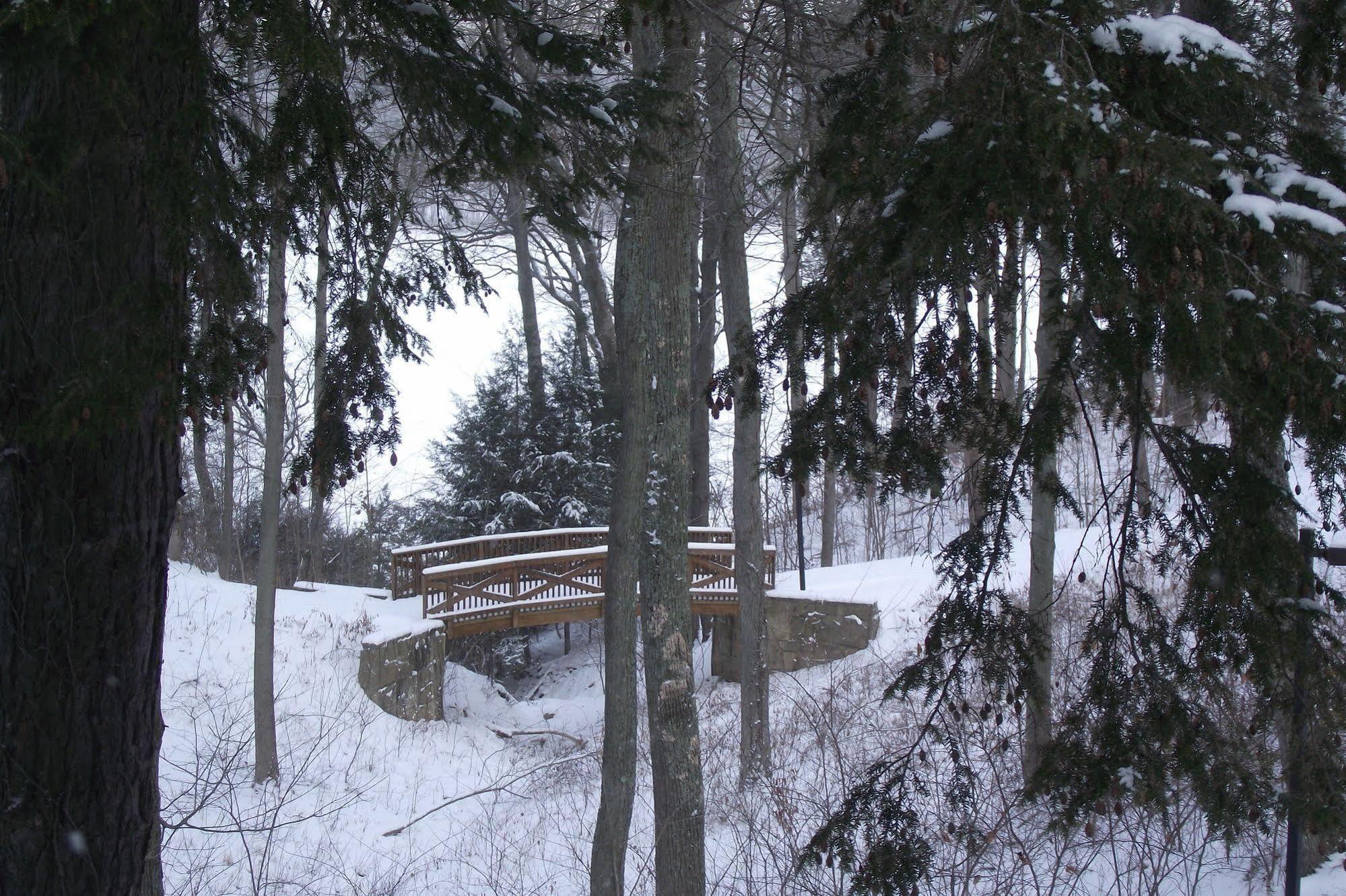 Mohican Lodge And Conference Center Perrysville Екстер'єр фото